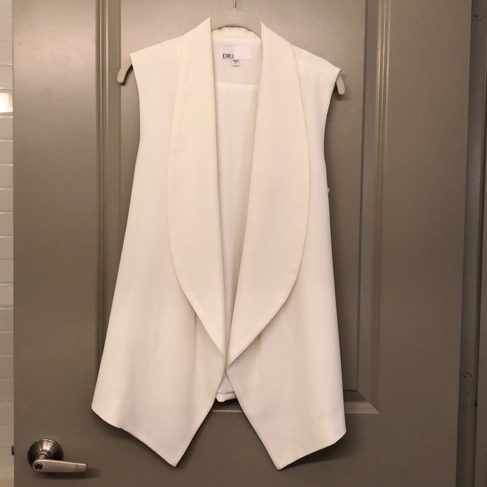 Sleeveless Blazer